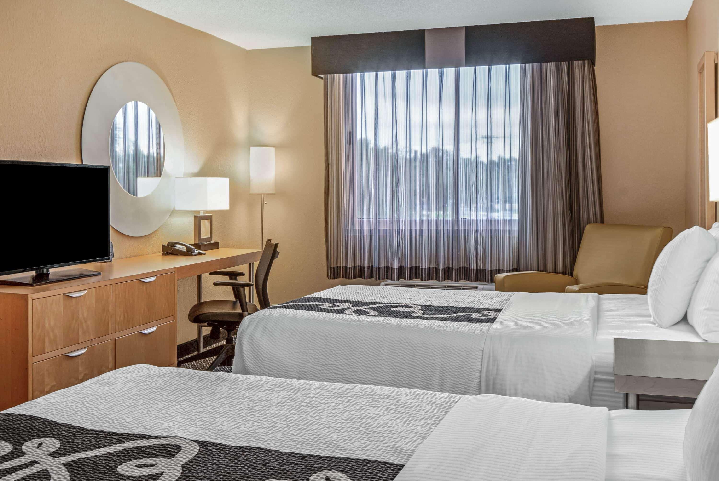 La Quinta By Wyndham Naples Downtown Exterior foto