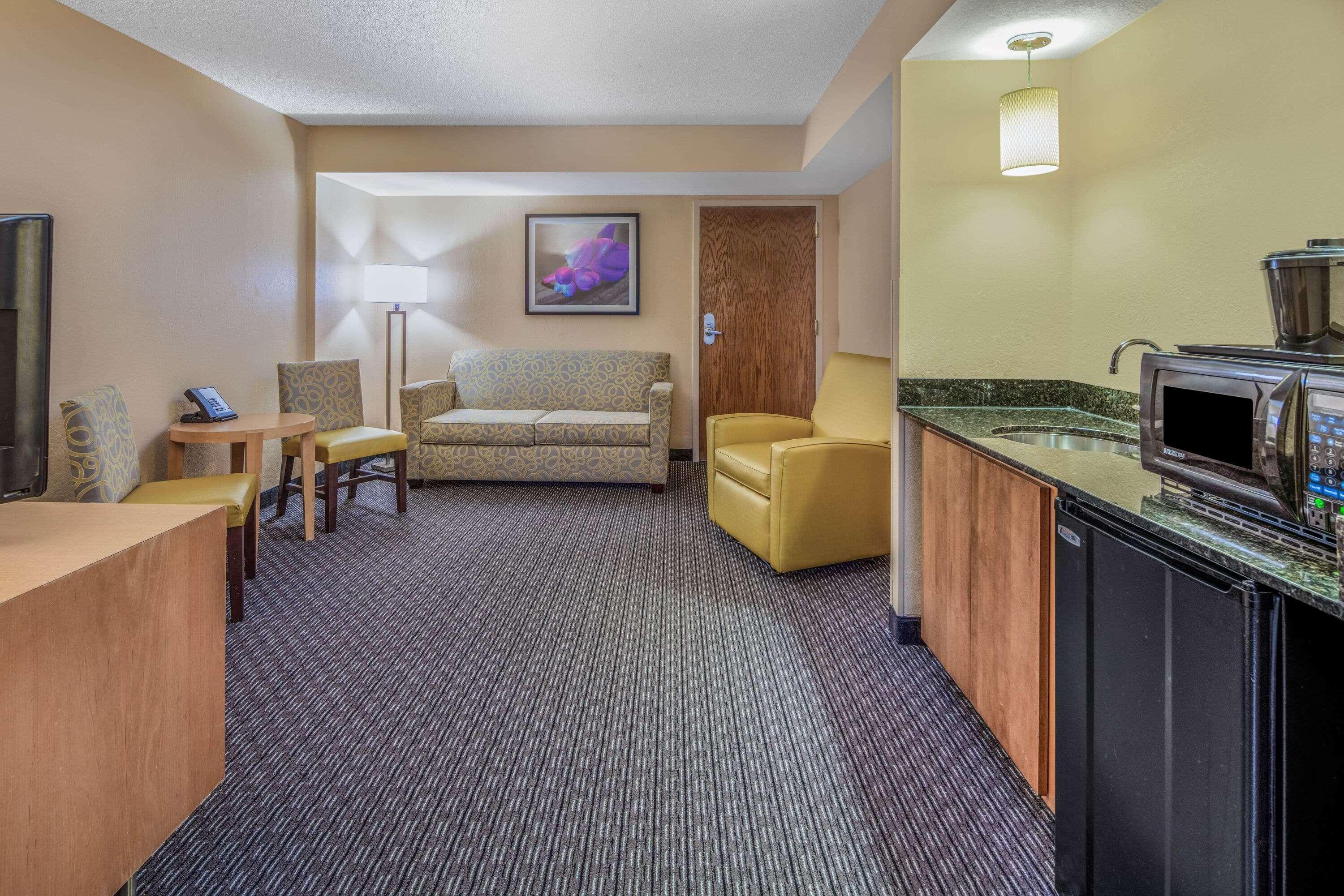 La Quinta By Wyndham Naples Downtown Exterior foto