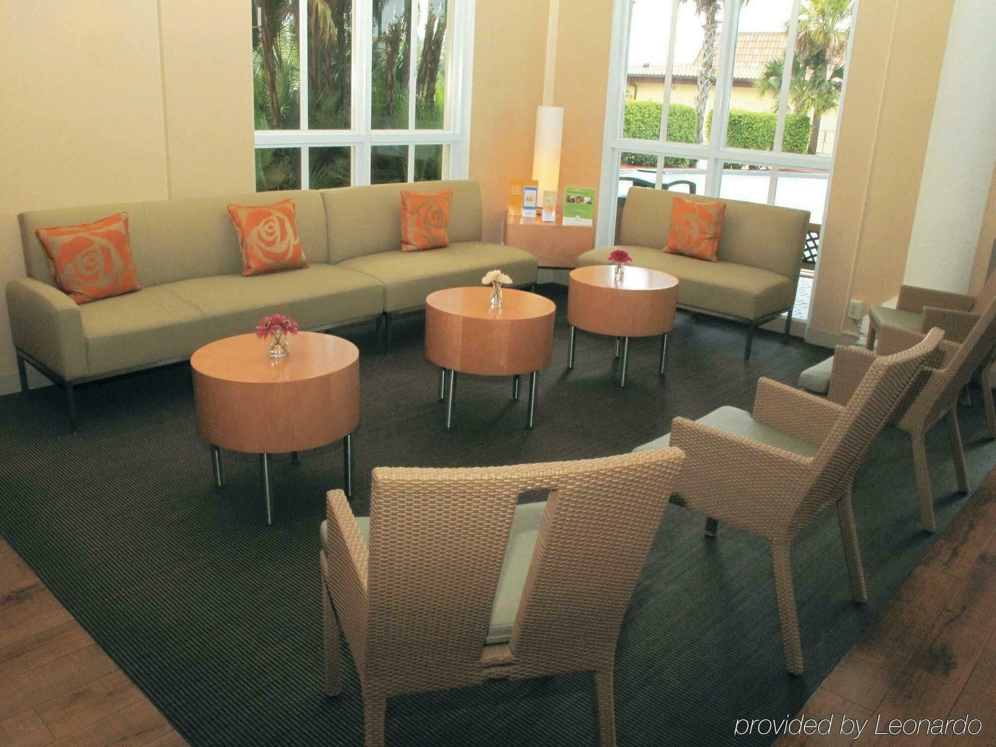 La Quinta By Wyndham Naples Downtown Exterior foto